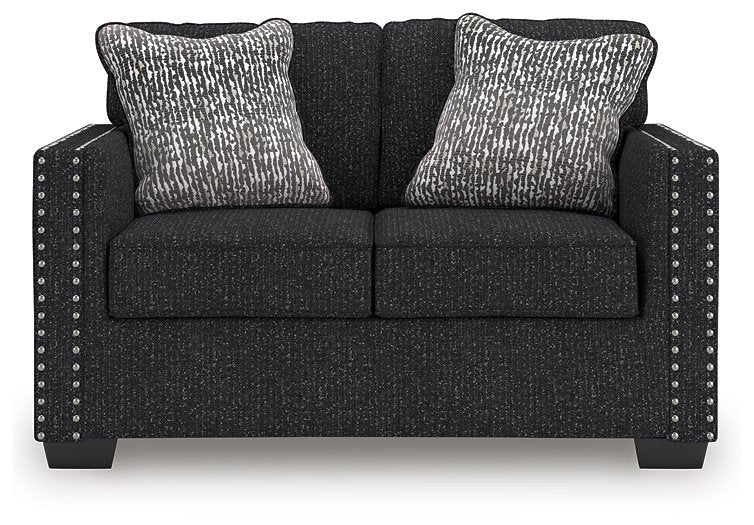 Jasmine Peaks Loveseat
