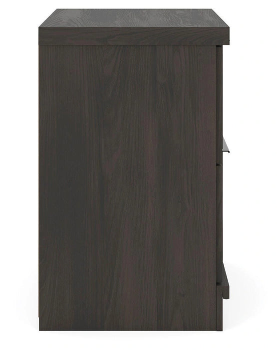Shaehartin Nightstand