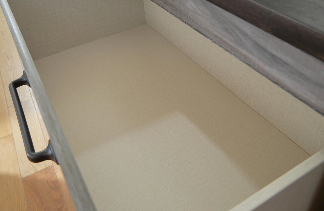 Bronyan Bedroom Set