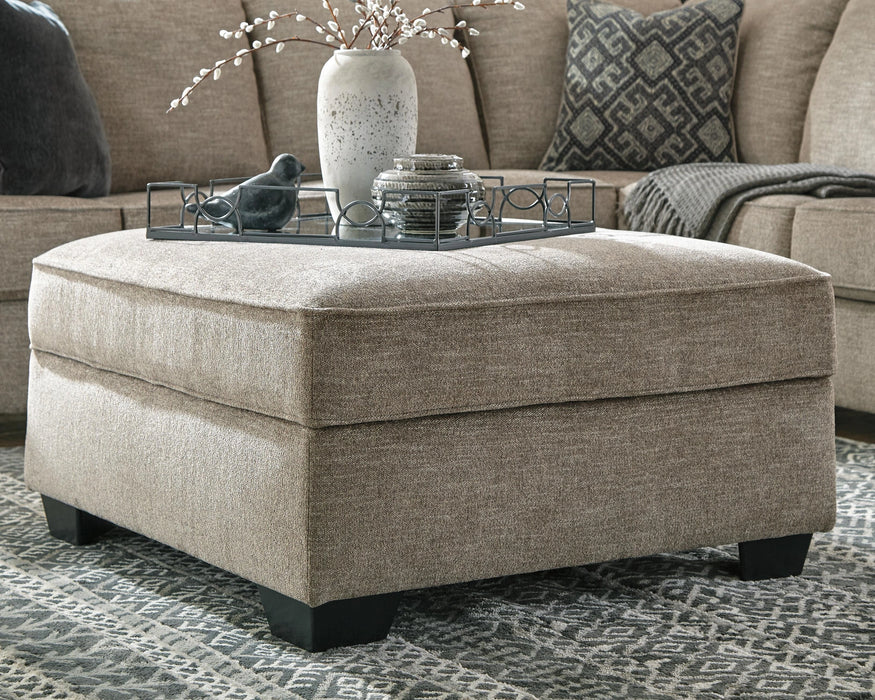 Bovarian Living Room Set